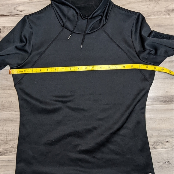 Merrell Sweater Black Women's Small High Neck with Floral Embossed Sleeve - Picture 7 of 11